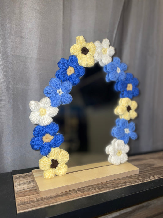 Puff Flower Mirror